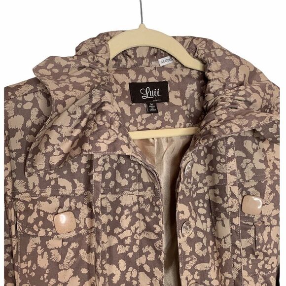 Luii Cropped Sleeve Trenchcoat - Picture 3 of 10